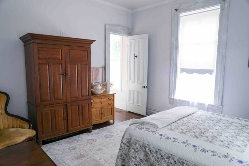 Photo of Bedroom in Edwardsburg