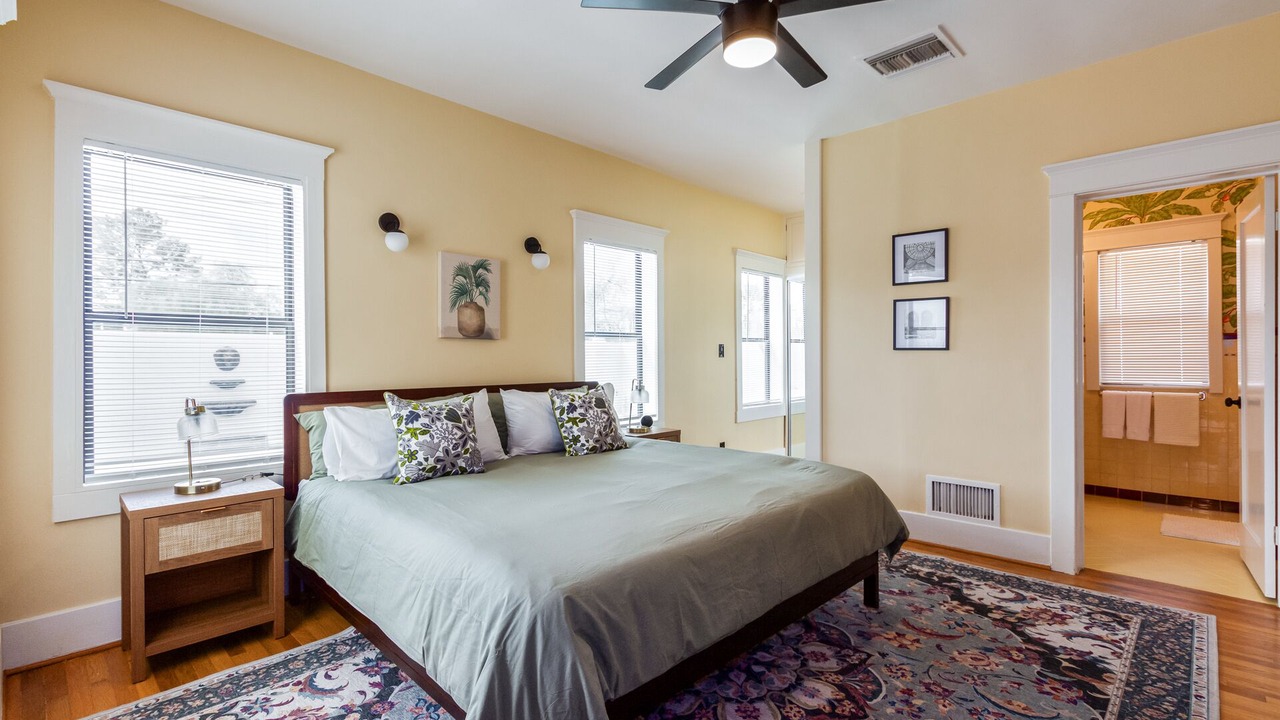 Photo of Bedroom in Sam Hughes