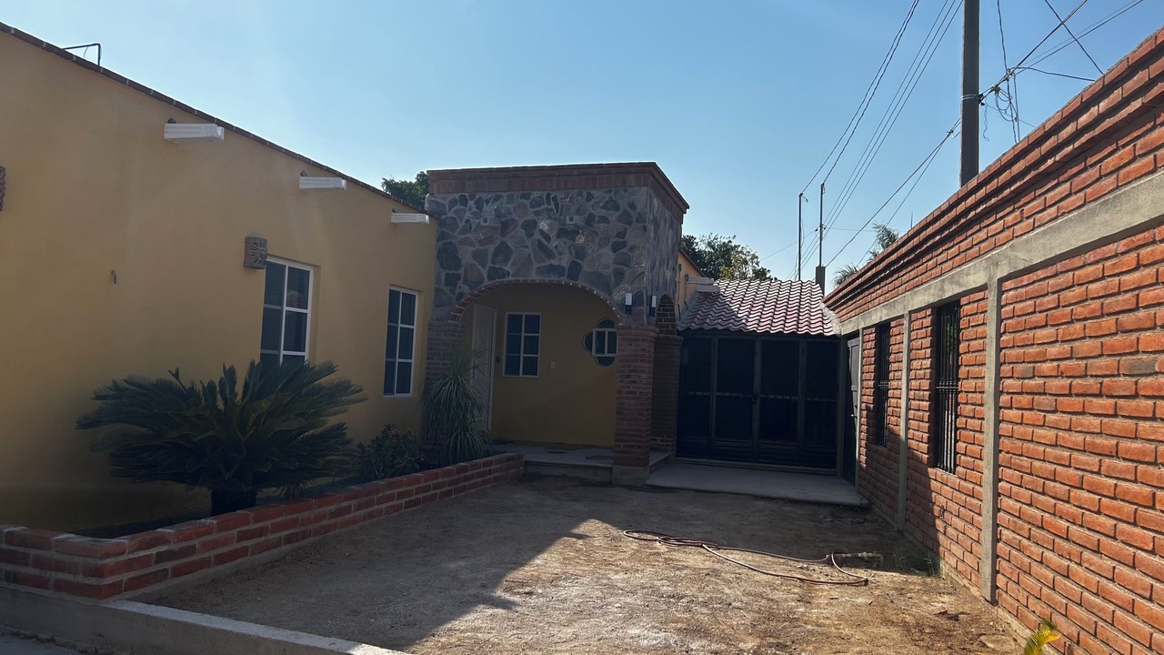 Photo of Outdoor in Alamos