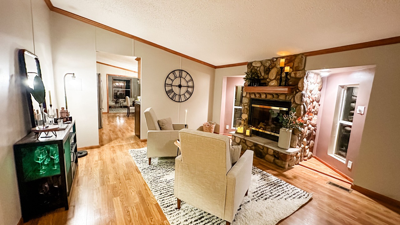 Photo of Livingroom in Farwell