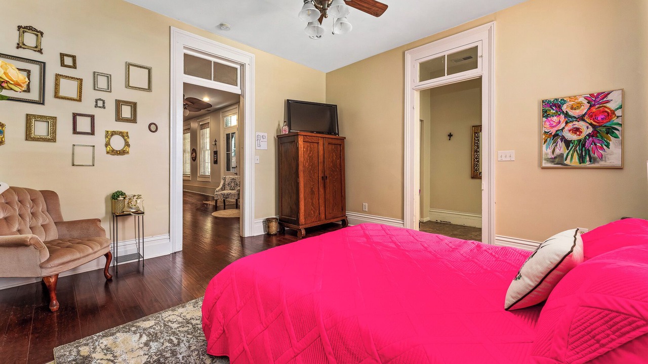 Photo of Bedroom in Shelby Park