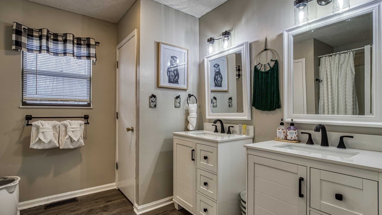 Photo of Bathroom in Chalet Village