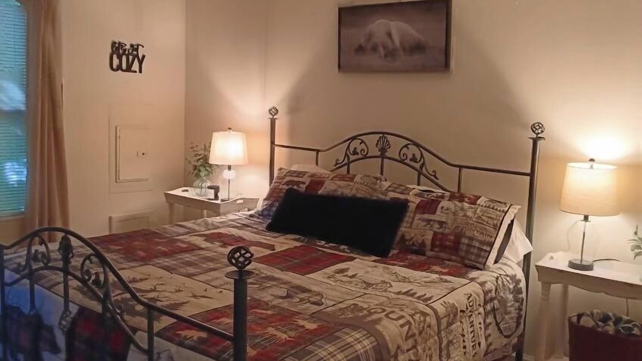 Photo of Bedroom in Chalet Village