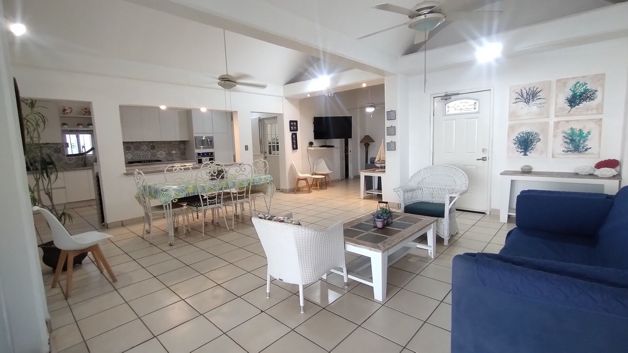 Photo of Livingroom in Bahia Kino