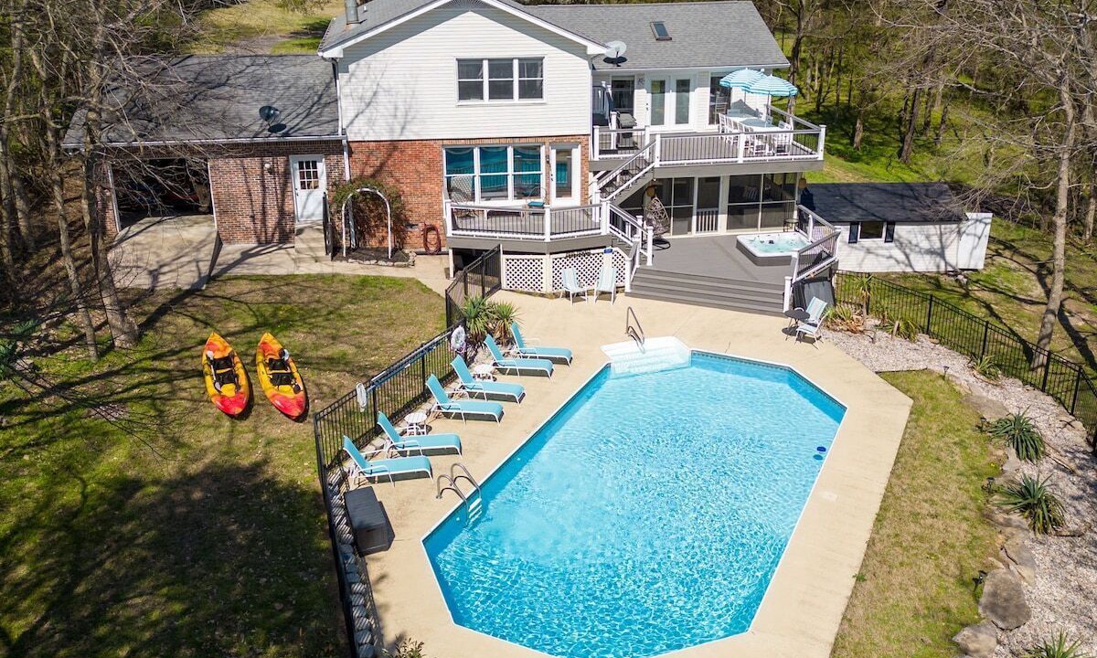 Photo of Outdoor in Hendersonville