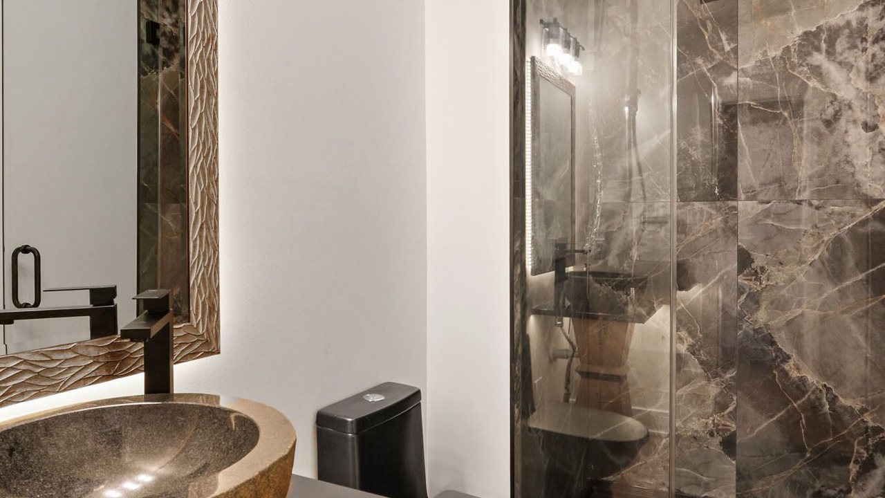 Photo of Bathroom in Crown Point