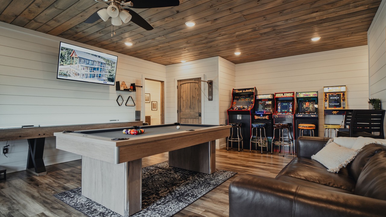 Photo of Bedroom in Chalet Village North