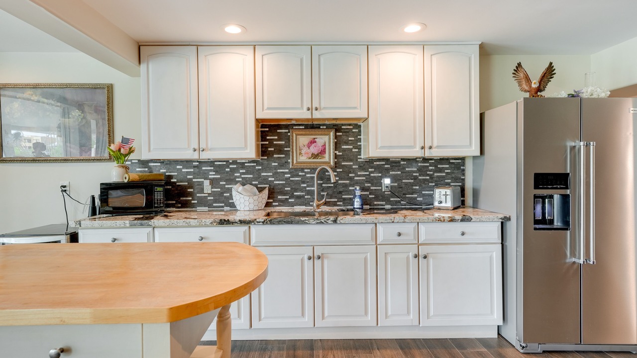 Photo of Kitchen in Paradise Valley Village