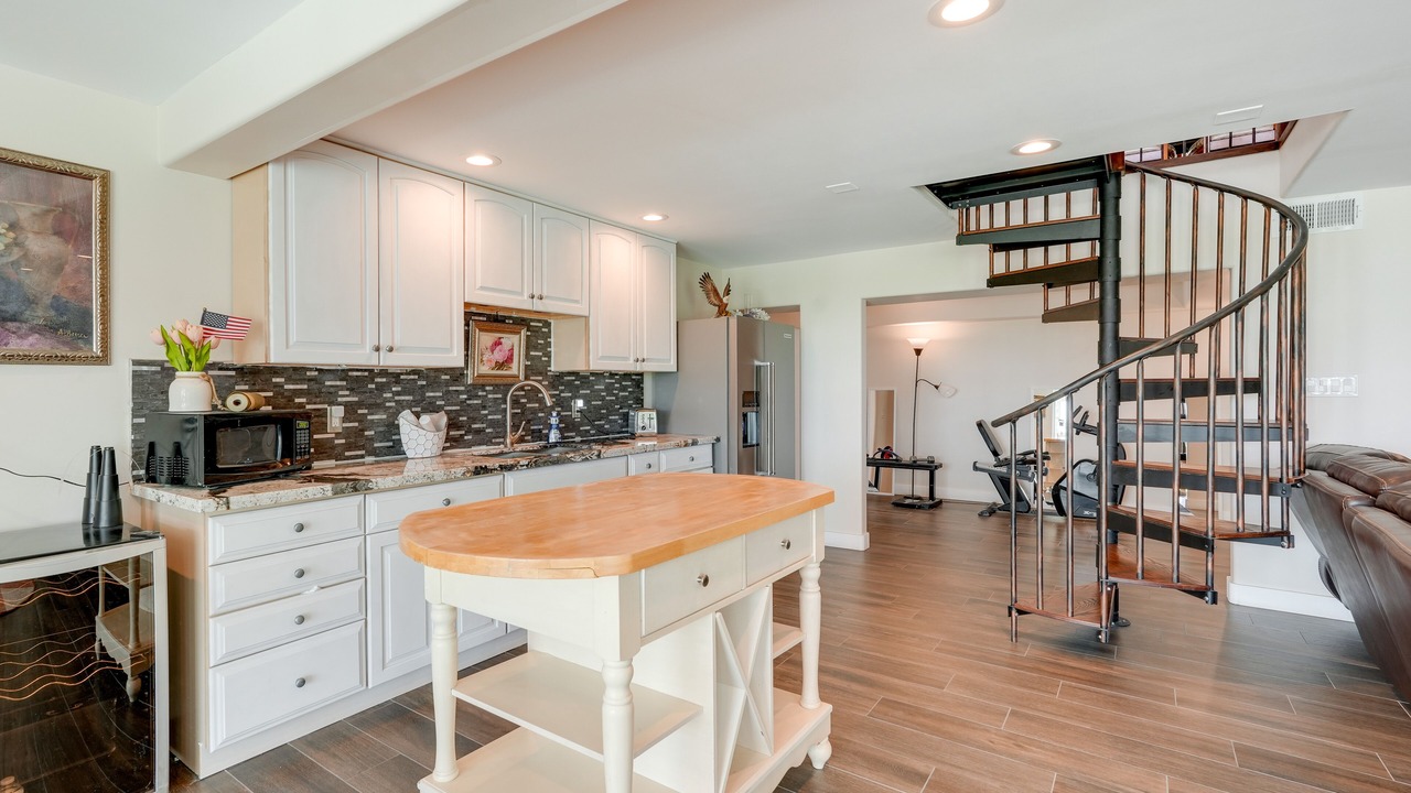 Photo of Kitchen in Paradise Valley Village