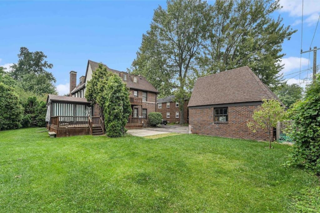 Photo of Outdoor in Grosse Pointe