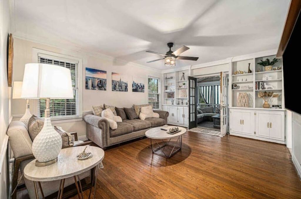 Photo of Livingroom in Grosse Pointe