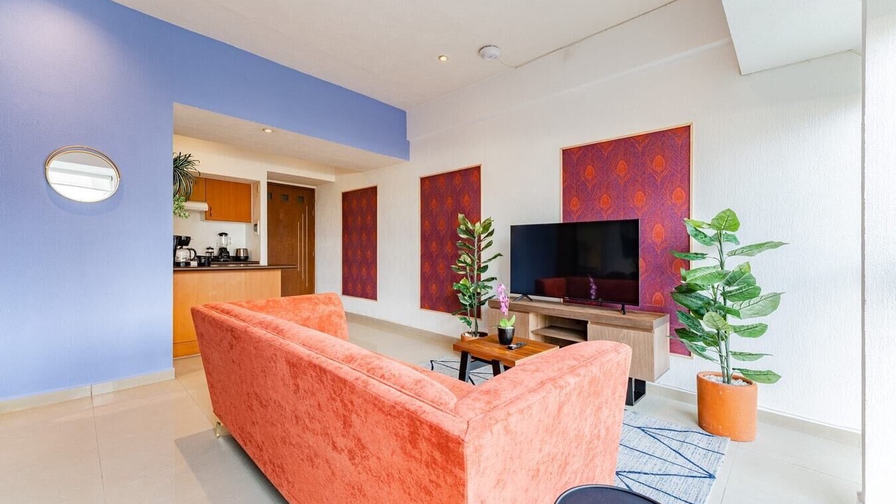 Photo of Livingroom in Anahuac