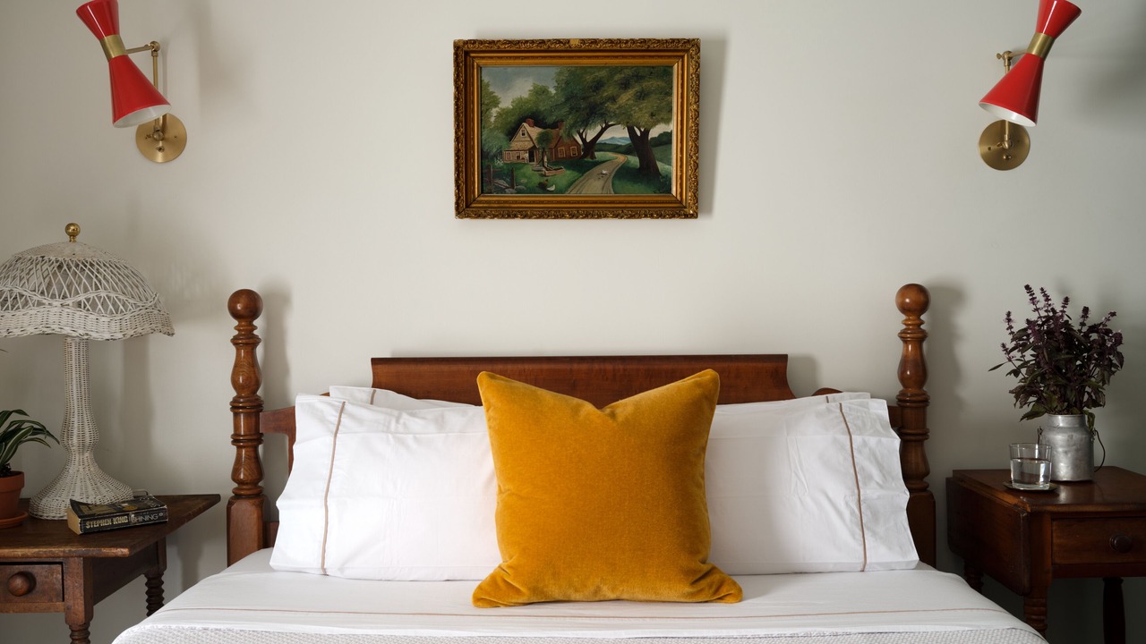 Photo of Bedroom in Center Lovell