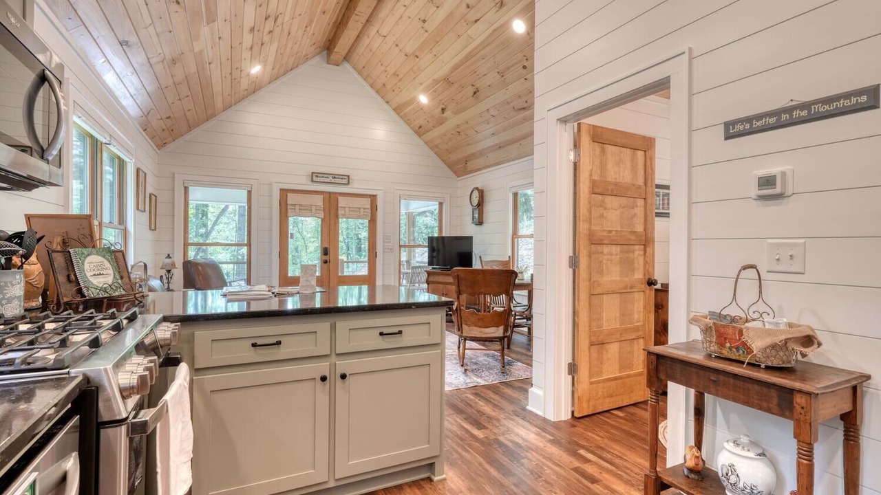 Photo of Kitchen in Suches