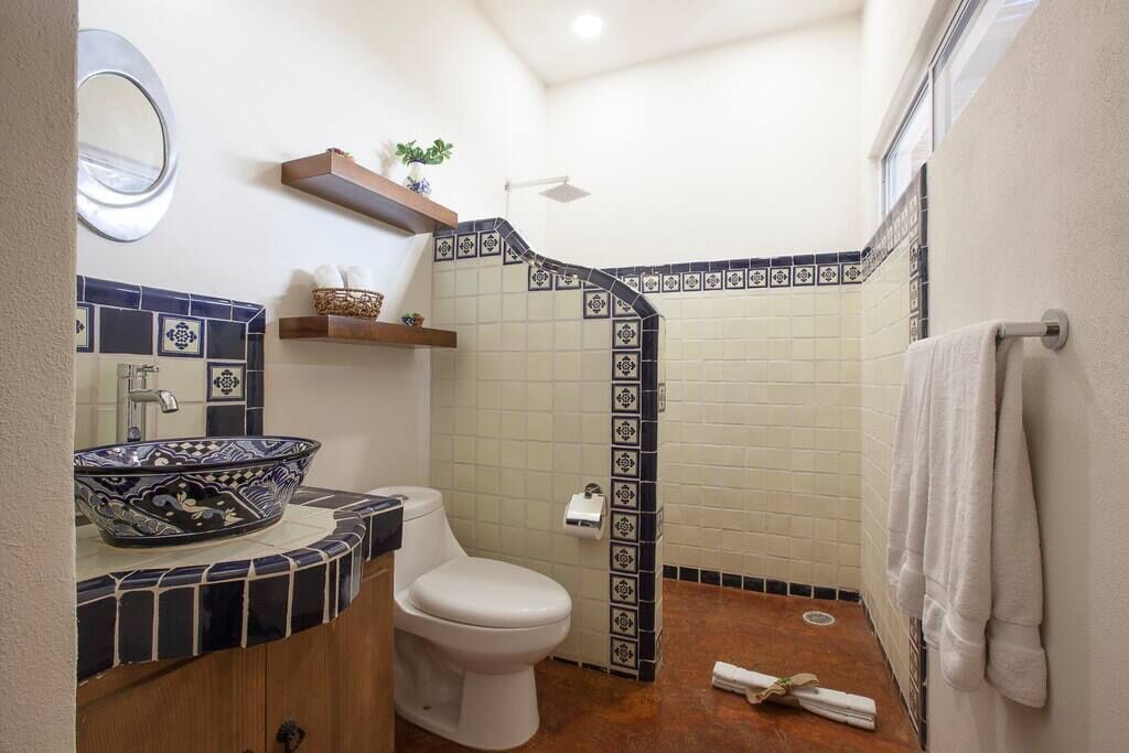 Photo of Bathroom in Esterito
