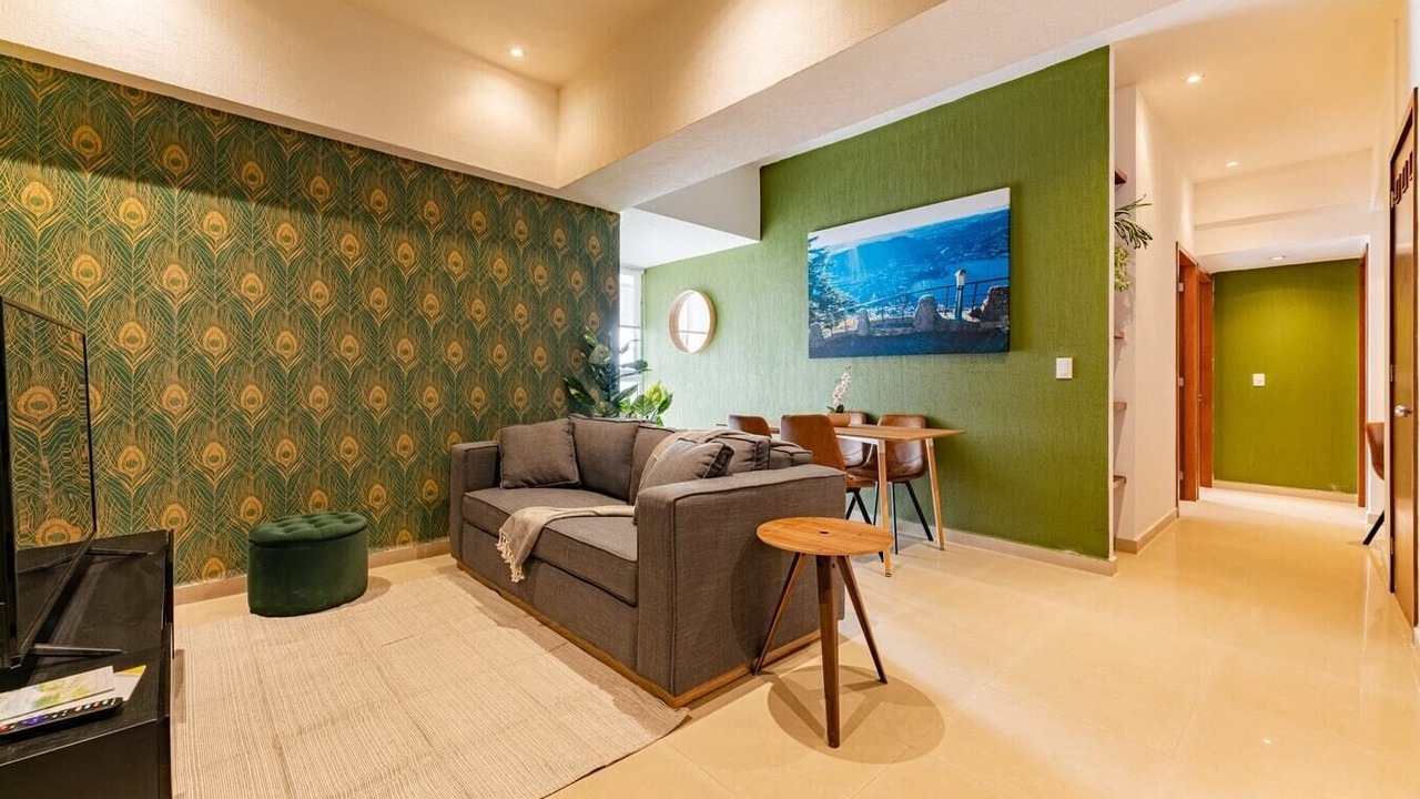 Photo of Livingroom in Anahuac