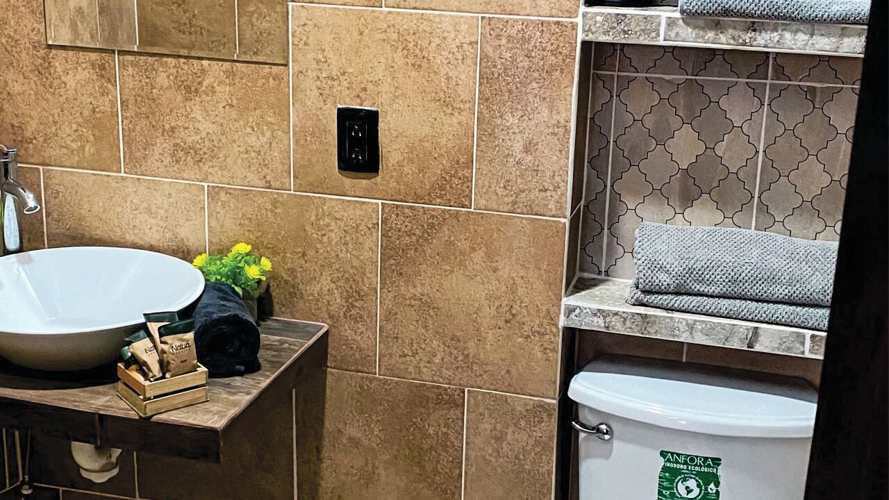 Photo of Bathroom in San Pedro Tlaquepaque