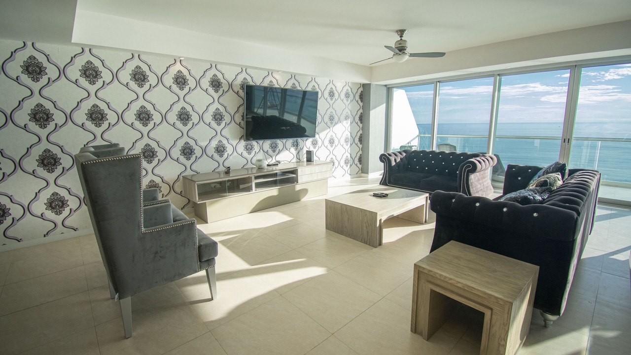 Photo of Livingroom in Cerritos