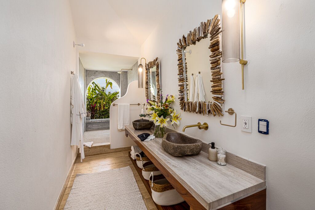 Photo of Bathroom in Litibu