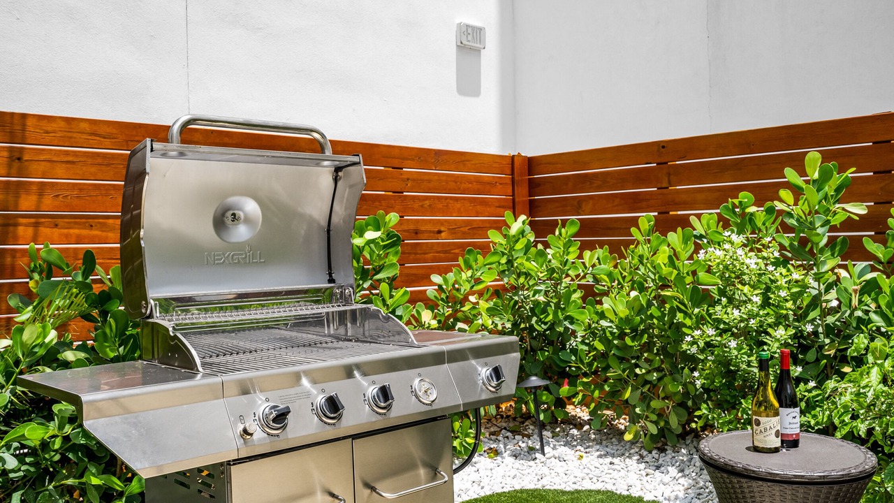 Photo of Outdoor in Flagler Village