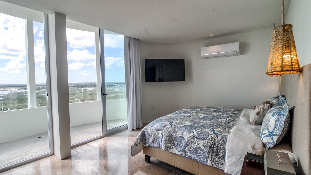 Photo of Bedroom in Miramar