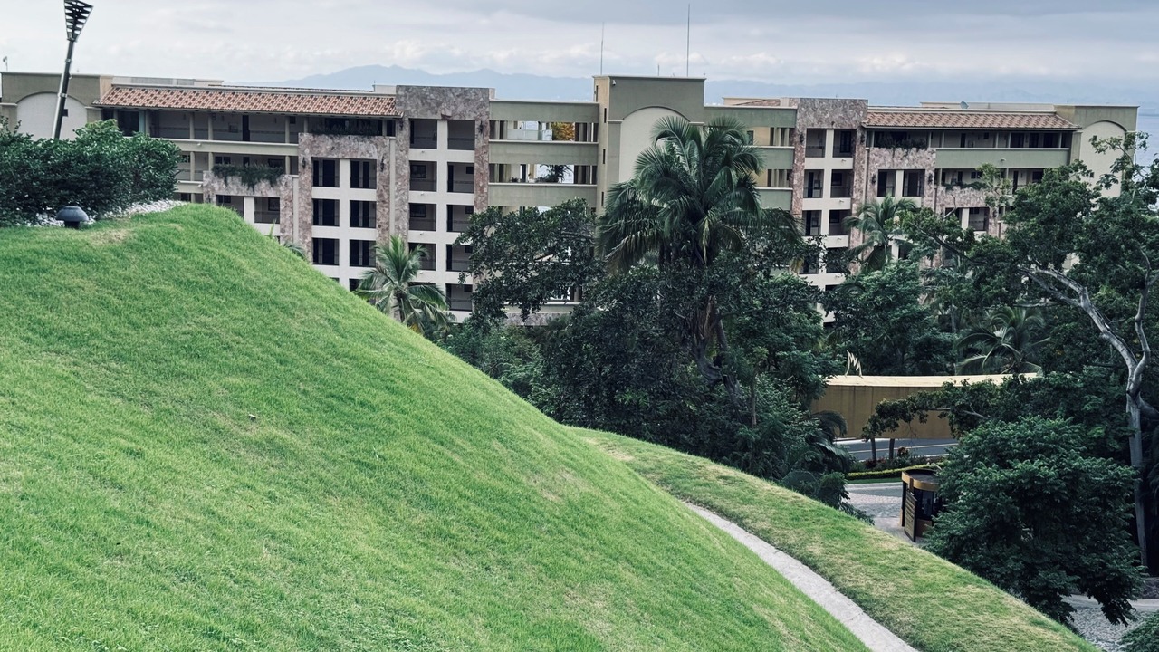 Photo of Outdoor in South Shore Hotel Area