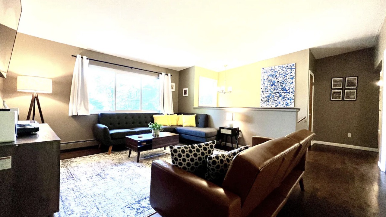 Photo of Livingroom in Old West Side