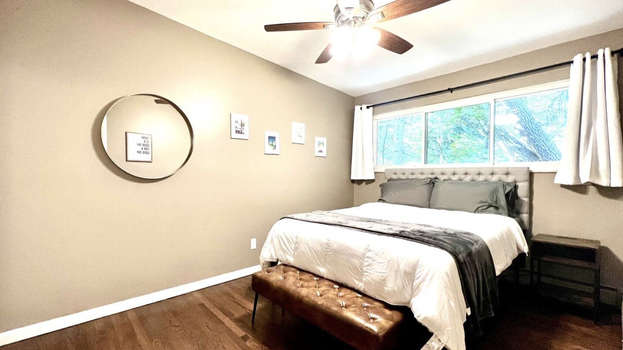 Photo of Bedroom in Old West Side