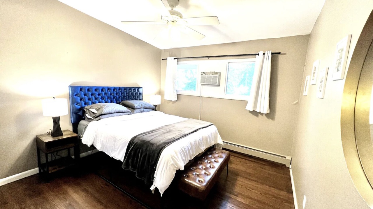 Photo of Bedroom in Old West Side