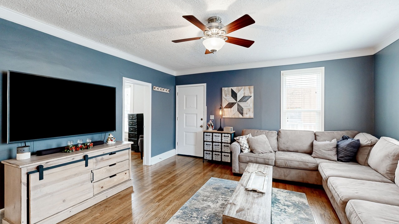 Photo of Livingroom in Plymouth