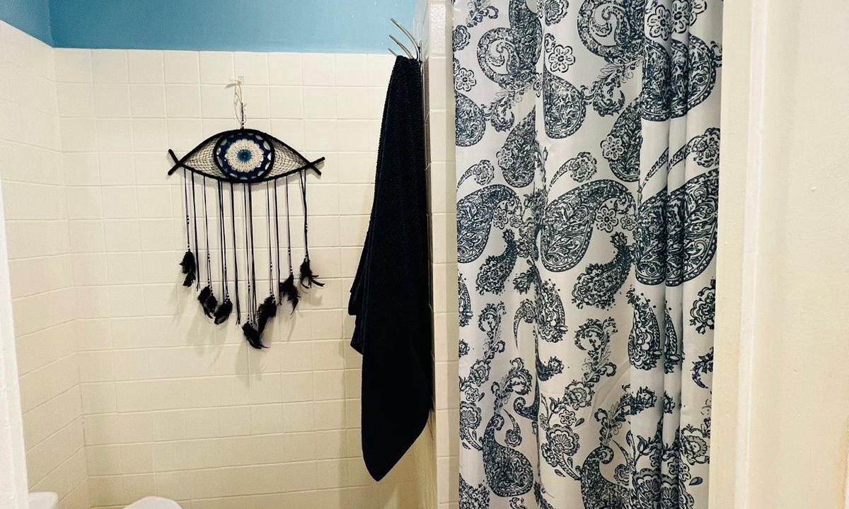Photo of Bathroom in South Shore Hotel Area