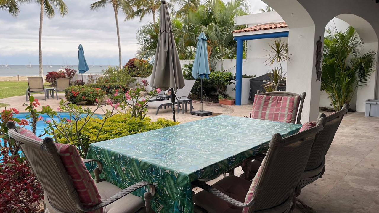 Photo of Outdoor in Flamingos