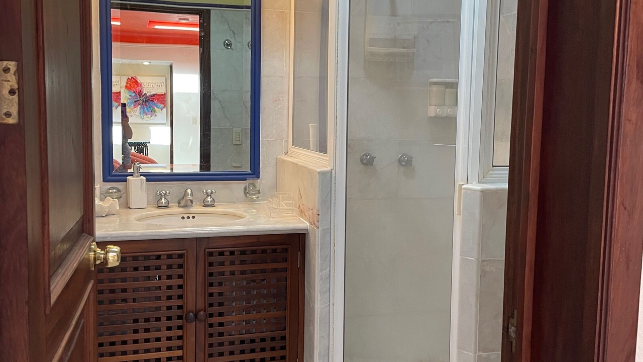 Photo of Bathroom in Flamingos