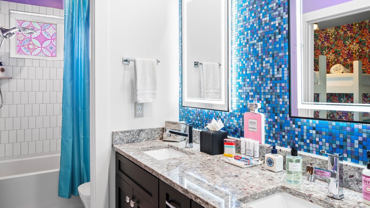 Photo of Bathroom in Cleveland Park