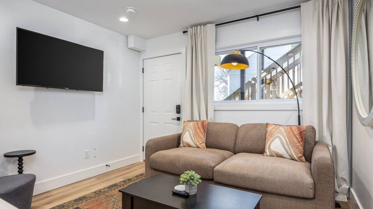 Photo of Bedroom in Hillsboro Village