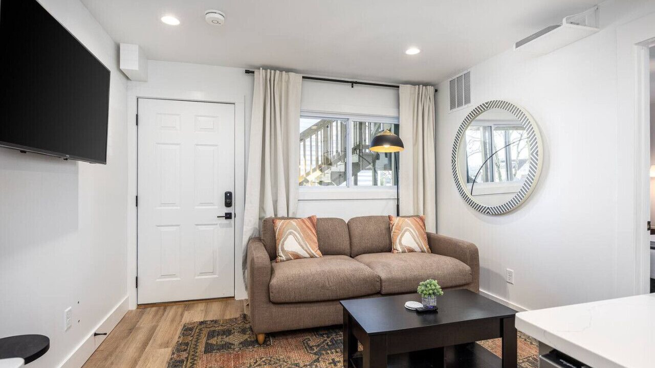 Photo of Bedroom in Hillsboro Village