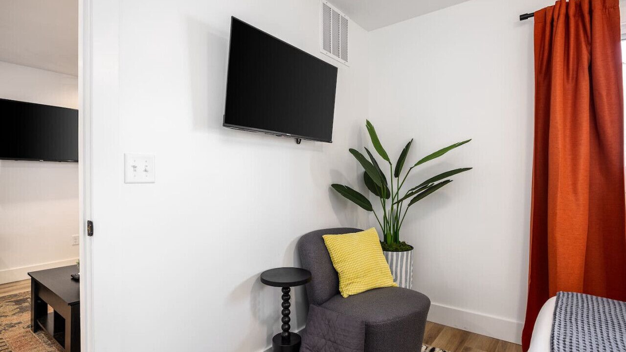 Photo of Bedroom in Hillsboro Village