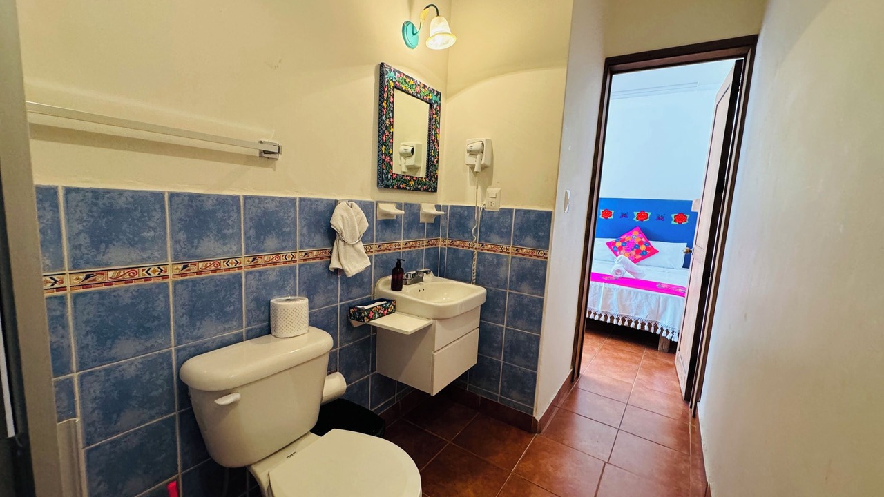 Photo of Bathroom in Luis Jimenez Figueroa