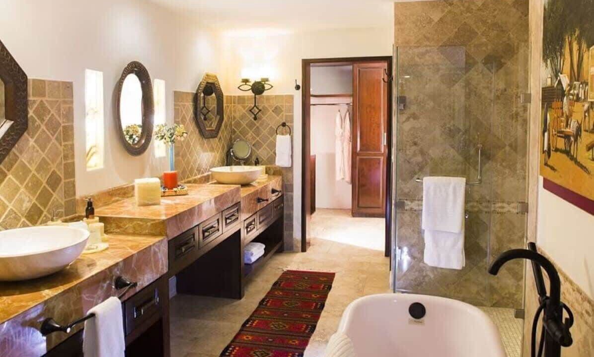 Photo of Bathroom in Zona Hotelera