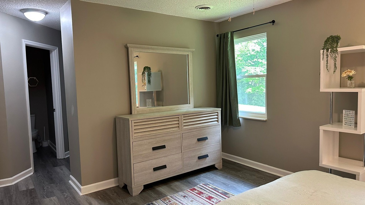 Photo of Bedroom in Knoxville