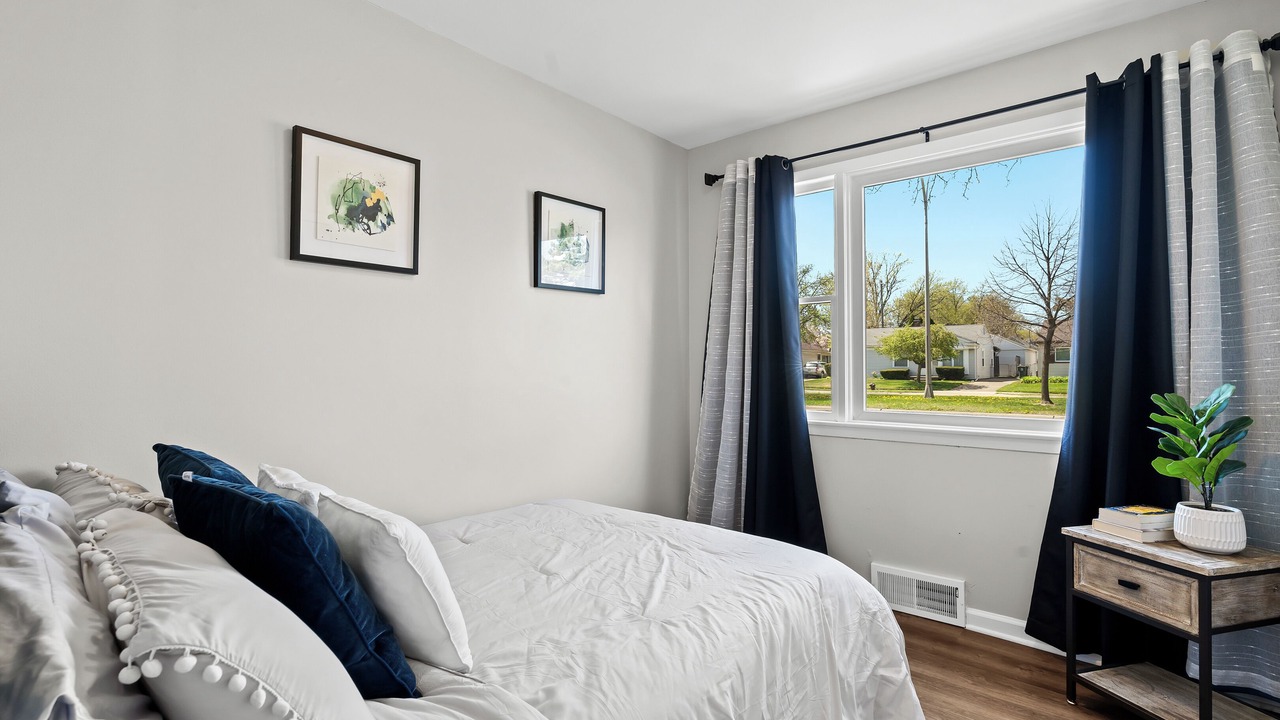 Photo of Bedroom in Royal Oak