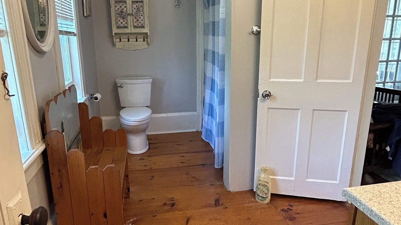 Photo of Bathroom in Moody
