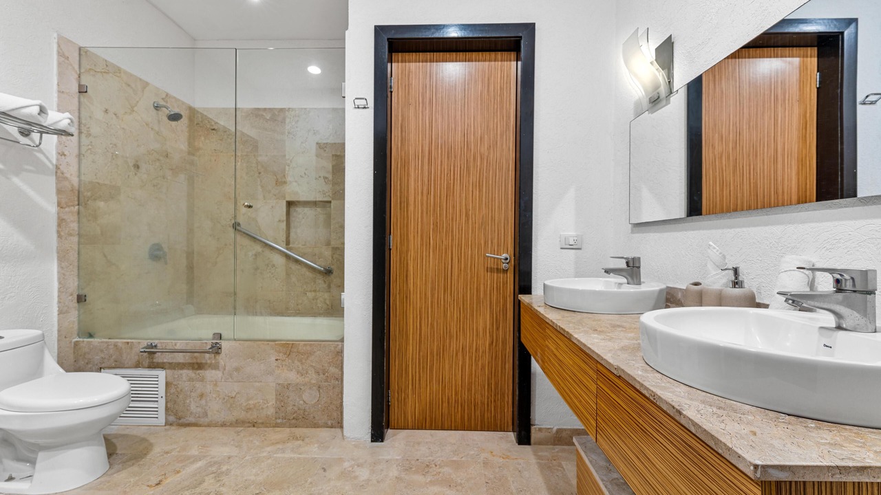 Photo of Bathroom in North End