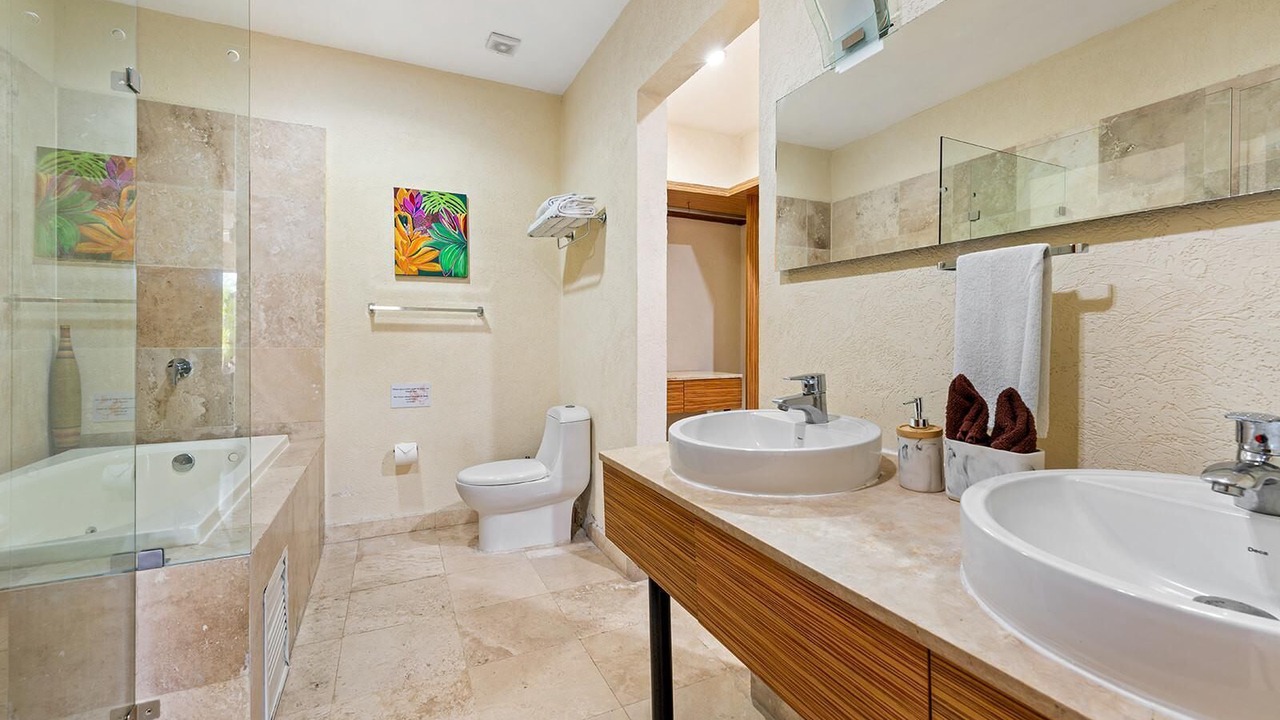 Photo of Bathroom in North End