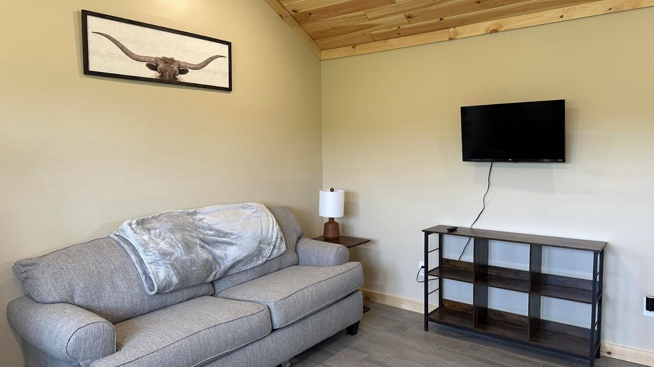 Photo of Livingroom in Oakland
