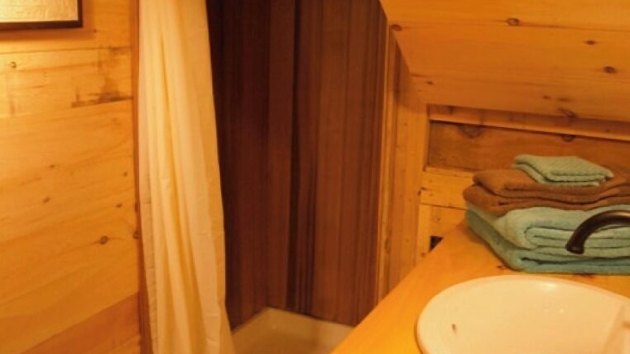 Photo of Bathroom in Brooksville