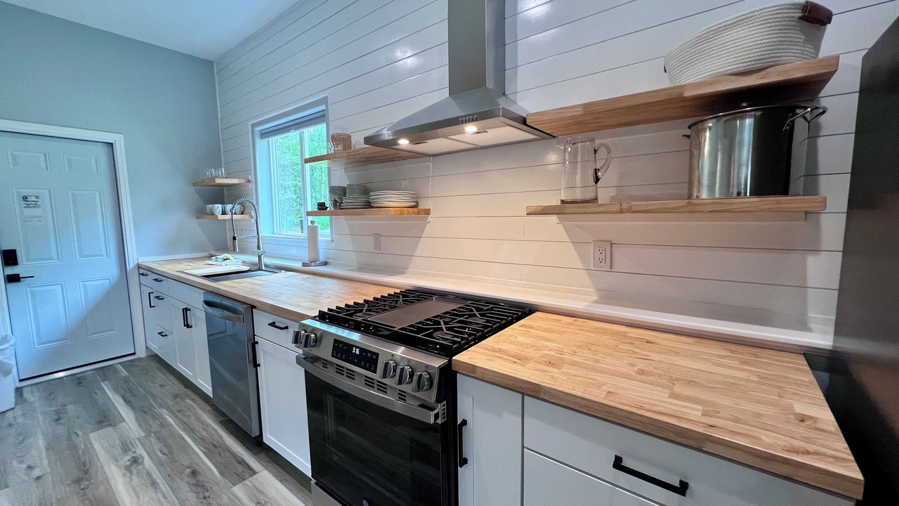 Photo of Kitchen in Knik-Fairview