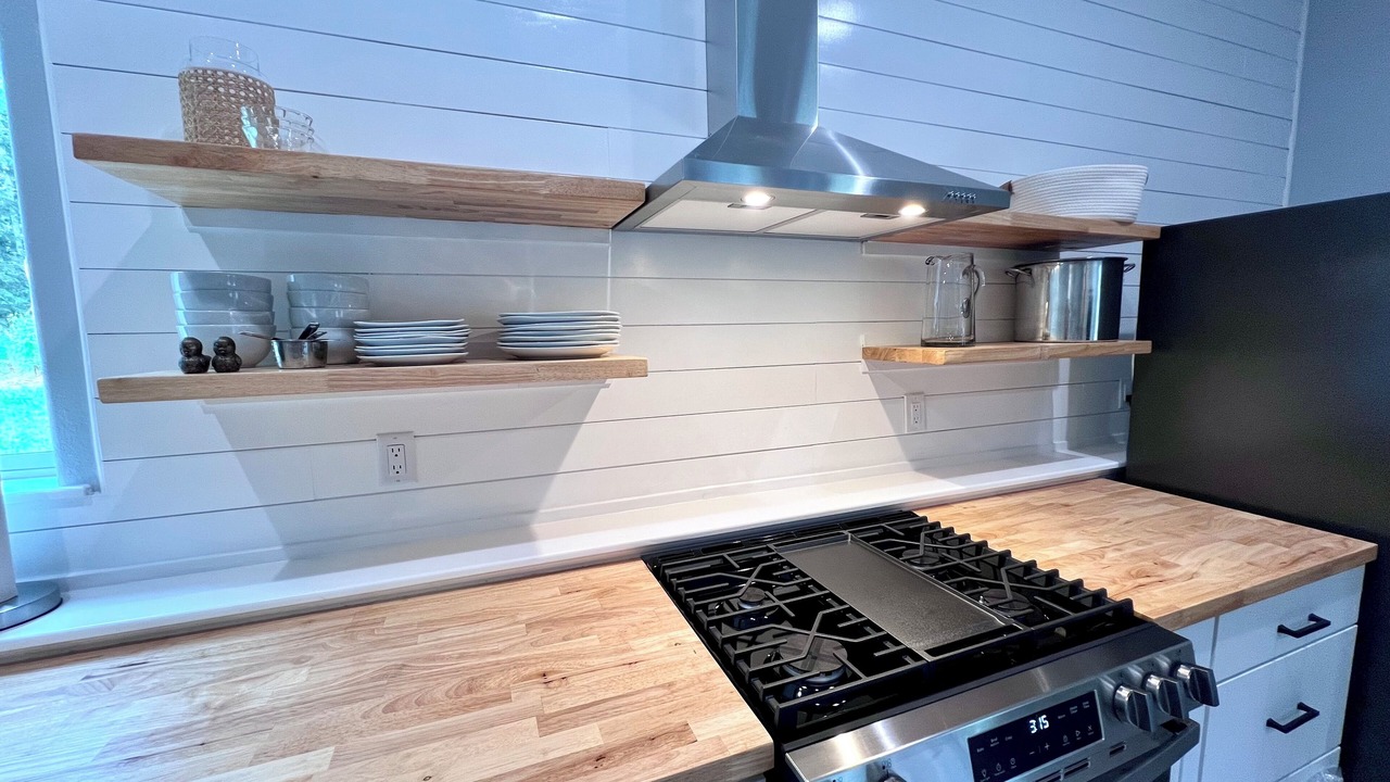 Photo of Kitchen in Knik-Fairview