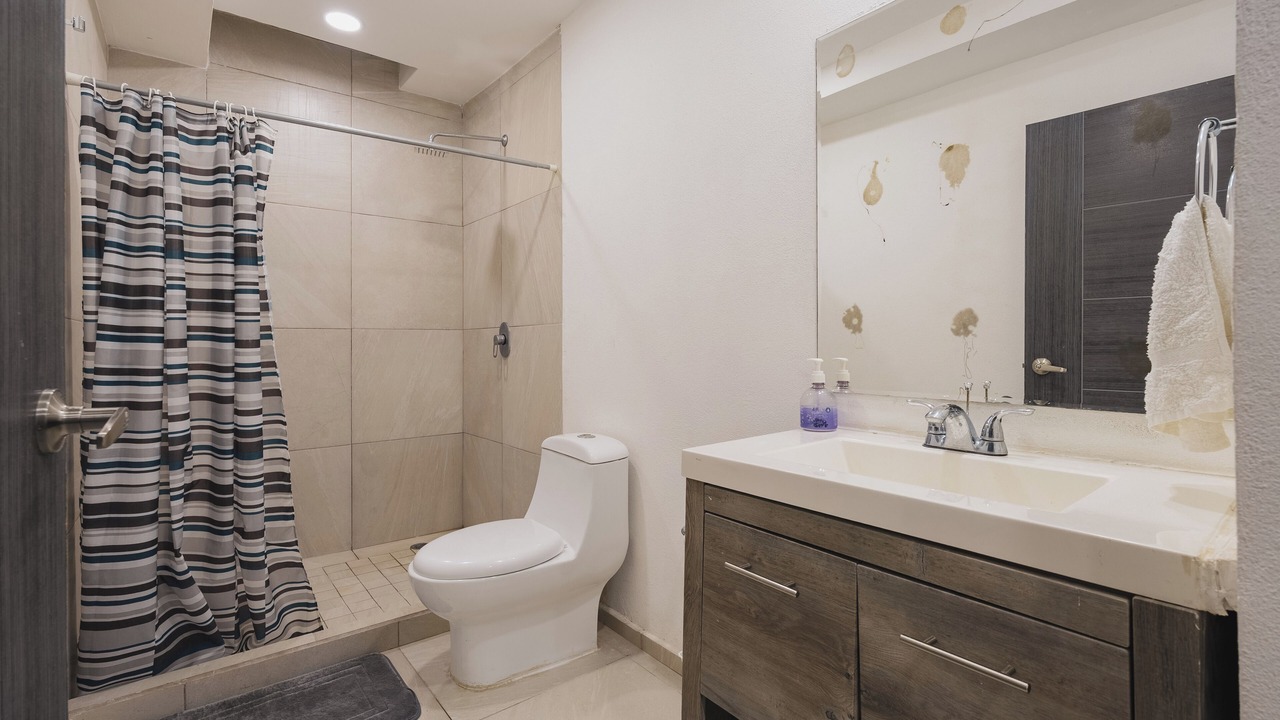 Photo of Bathroom in Temixco