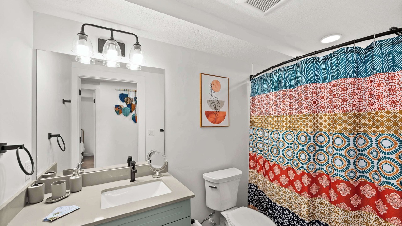 Photo of Bathroom in People's Freeway